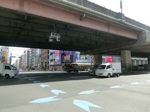 台東四丁目 交差点