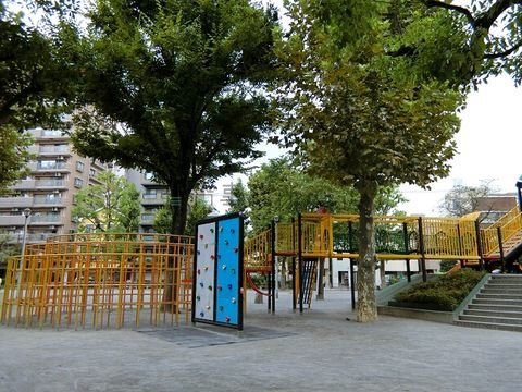 入谷南公園