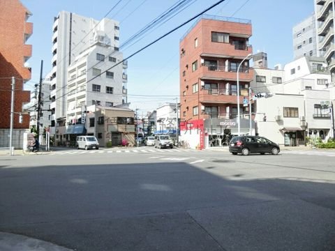 松が谷四丁目 交差点