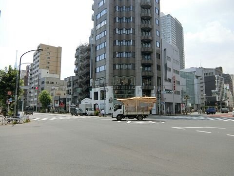 金竜小学校前 交差点