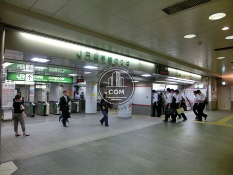 駅ナカ