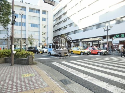 駅前ロータリー