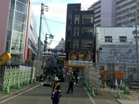 下北沢一番街から茶沢通り方面