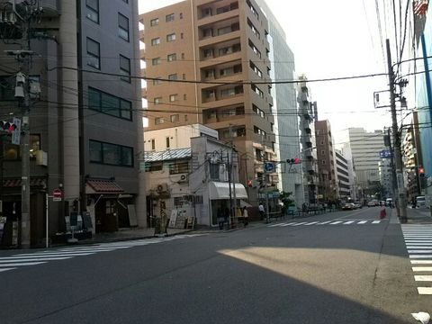 恵比寿4丁目辺りの通り沿い
