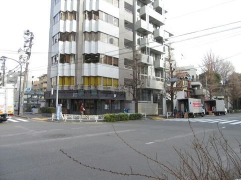 神宮前二丁目 交差点