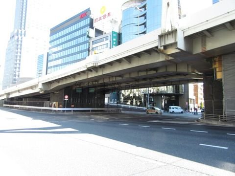 南平台 交差点