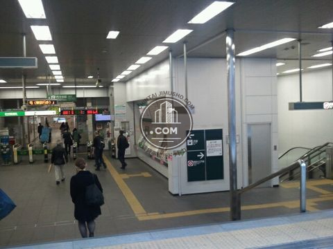 駅ナカ