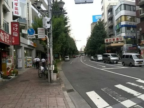 中野五差路中野駅方面