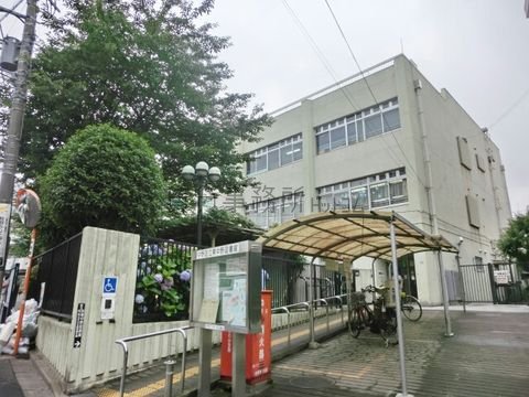 中野区立東中野図書館です
