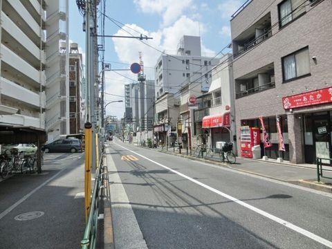 大久保通り　東中野一丁目交差点付近　山手通り方向

