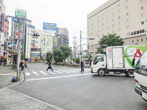 高円寺駅北口 交差点