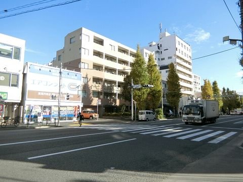 高円寺南一丁目 交差点