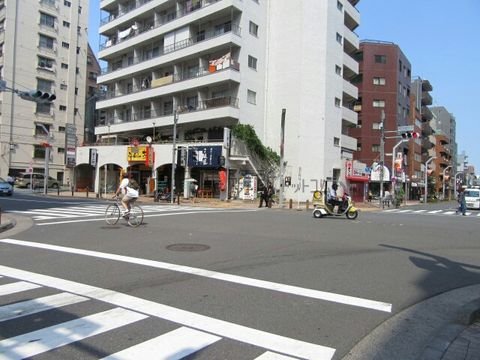 高円寺南四丁目 交差点