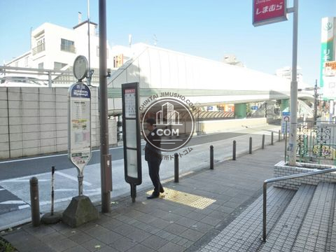 駅前ロータリー