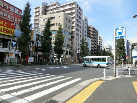 杉並区役所前 交差点