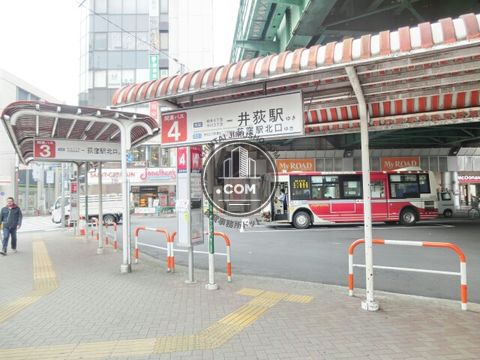 駅前ロータリー