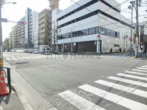 桃井三丁目 交差点
