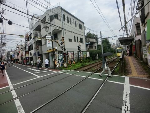 都電荒川線　庚申塚駅　
巣鴨新田駅方面
