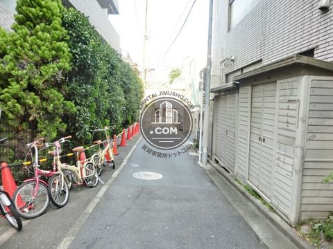 裏路地