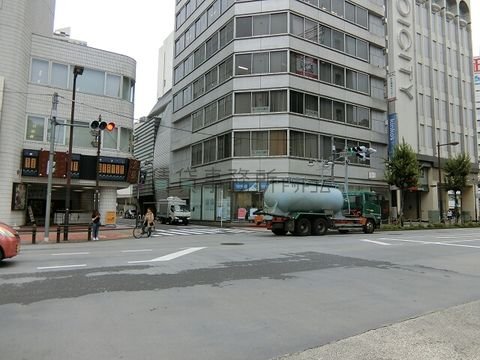 西口公園前 交差点