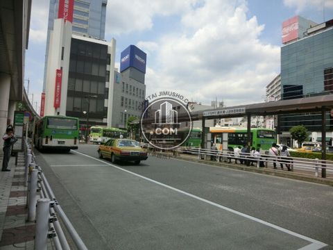 駅前ロータリー