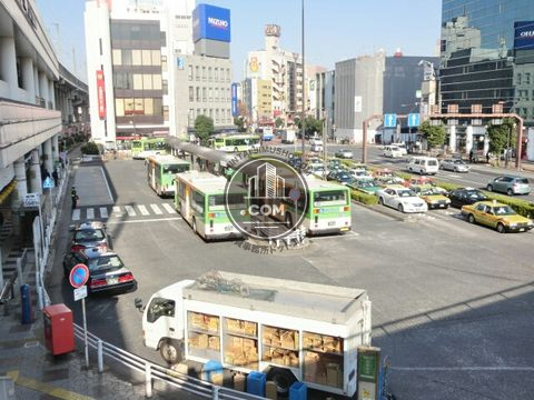 駅前ロータリー