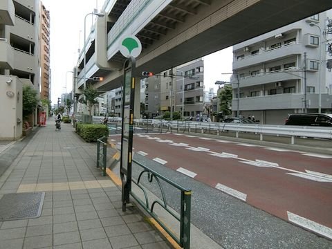 バス停 (滝野川三丁目)