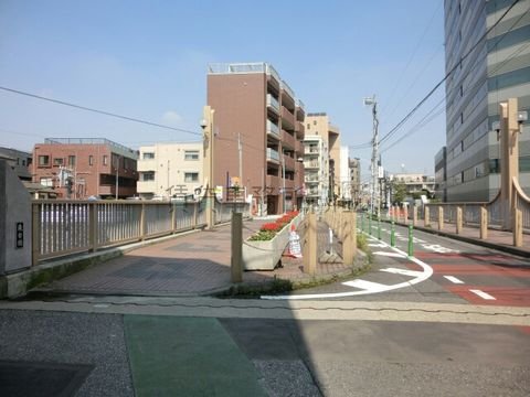 田端駅南、458号線に掛かる東台橋です