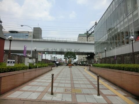 田端駅北口の広場