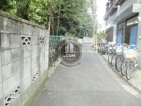 裏路地