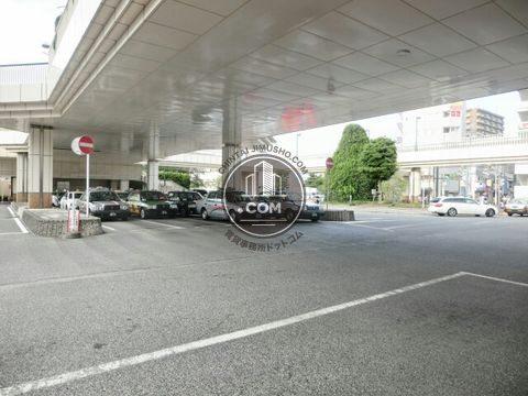 駅前ロータリー