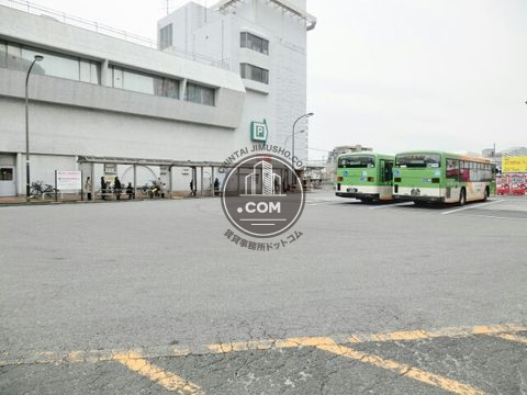 駅前ロータリー