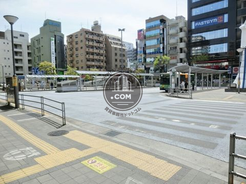 駅前ロータリー