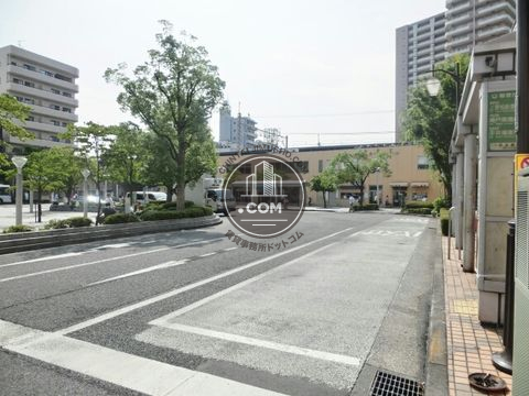 駅前ロータリー