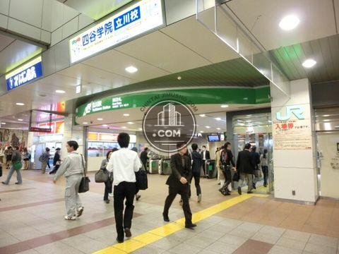 駅ナカ