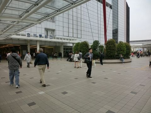 立川駅北口前
