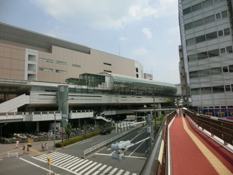 多摩モノレール｢立川北駅｣、デッキ上からの撮影です