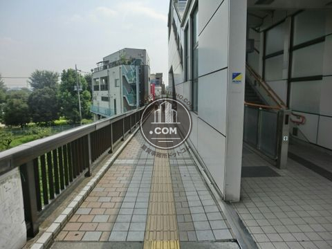 駅周辺