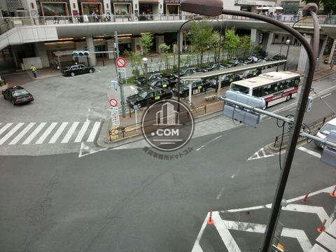駅前ロータリー