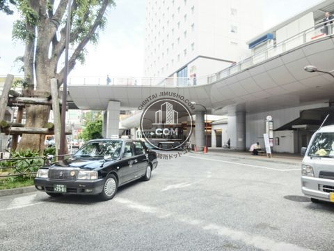 駅前ロータリー