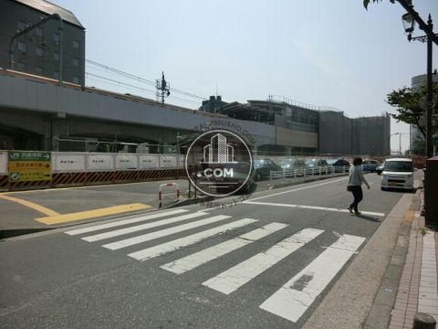 駅前ロータリー