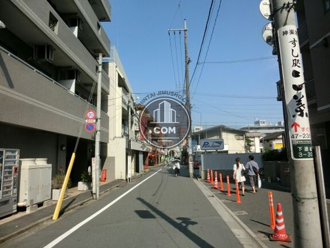 裏路地