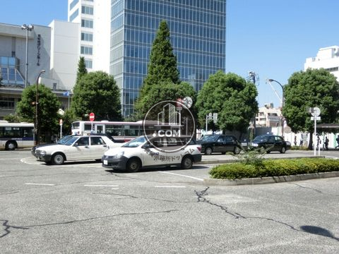 駅前ロータリー