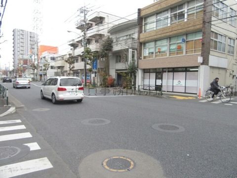町田一中前 交差点