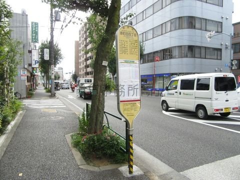 バス停 (原町田四丁目)