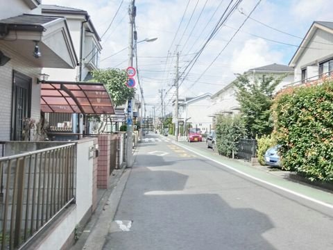 東町4-22