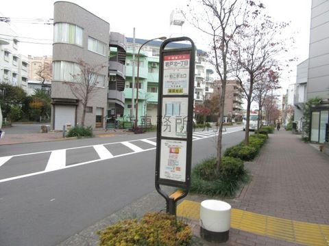 バス停 (岩戸北一丁目)