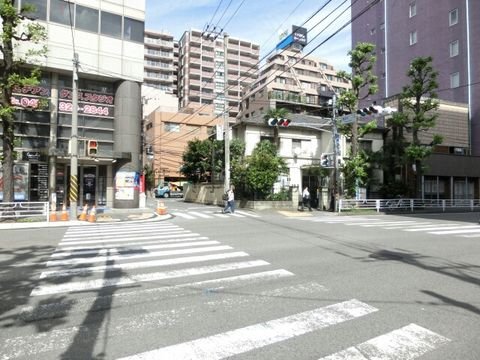 鶴屋町一丁目 交差点