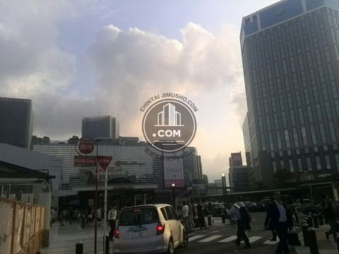 駅前ロータリー