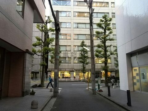 大通りへと繋がっています